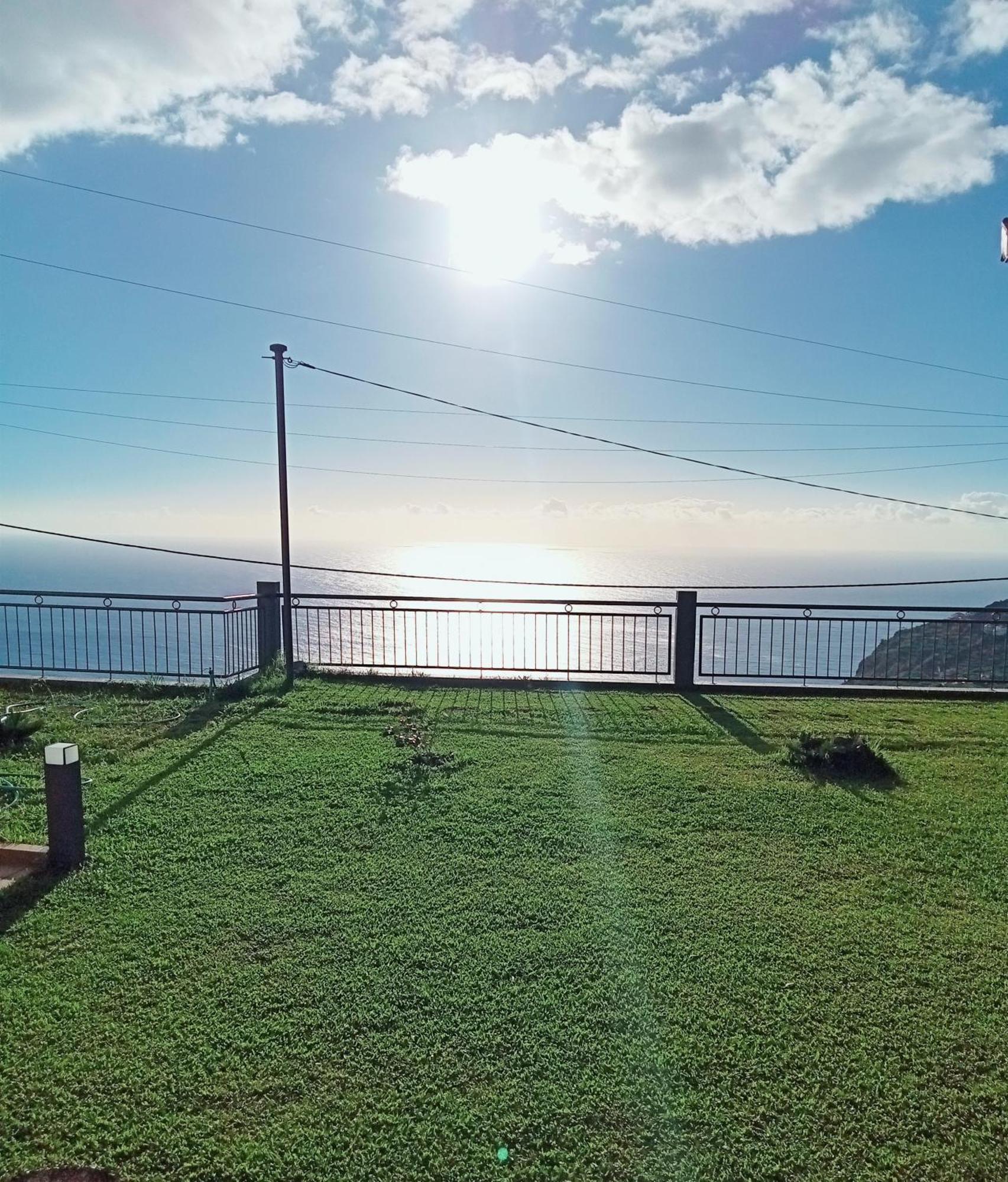The Artist House Hotel Arco da Calheta  Room photo